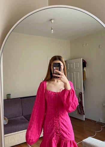 Uzun Kollu Pembe Midi Elbise