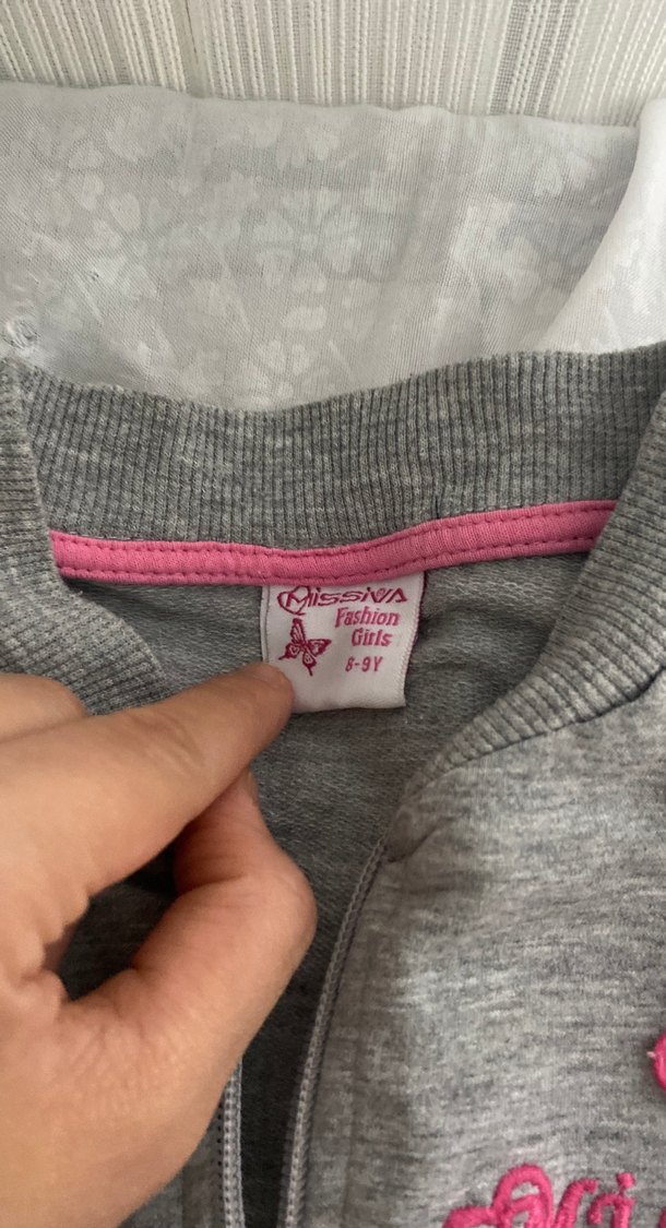 Kız Çocuk Gri Fermuarlı Kolsuz Yelek - Görsel 3