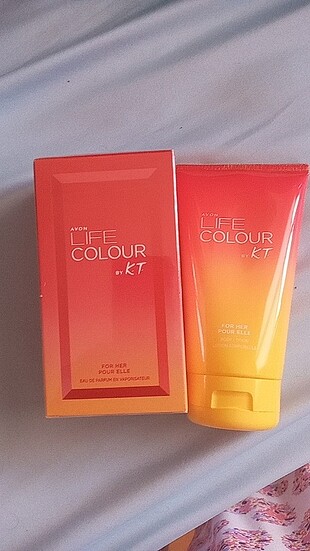 Life color edp ve vücut kremi