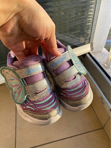Skechers