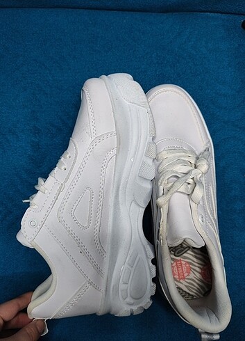 Beyaz Sneaker Yüksek Taban Ayakkabı 