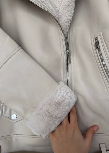 Stradivarius içi kürklü  deri mont - Görsel 4