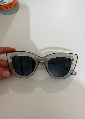 Şeffaf Çerçeveli  Kadın Güneş Gözlüğü - Görsel 2