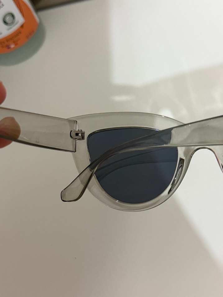 Şeffaf Çerçeveli  Kadın Güneş Gözlüğü - Görsel 5