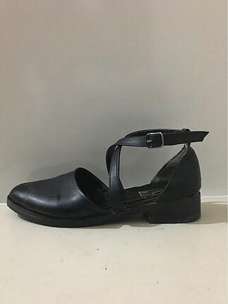 Siyah klasik ayakkabı