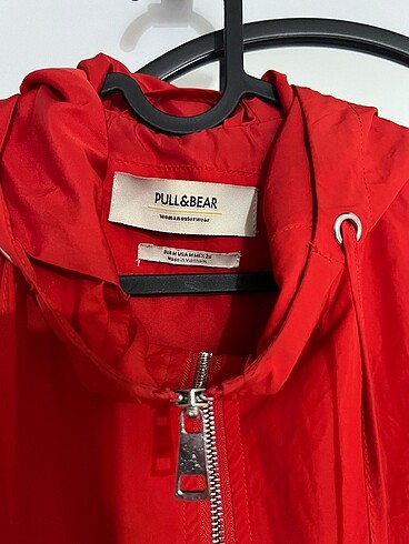 Pull and Bear Pull and bear yağmurluk