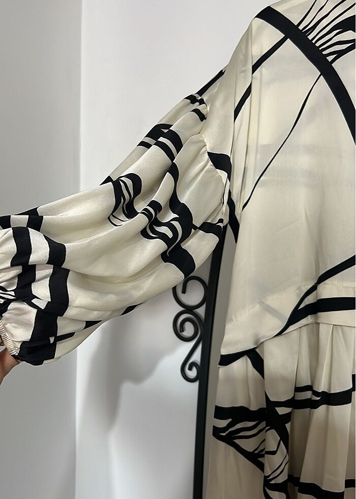 İpekyol elbise - Görsel 3