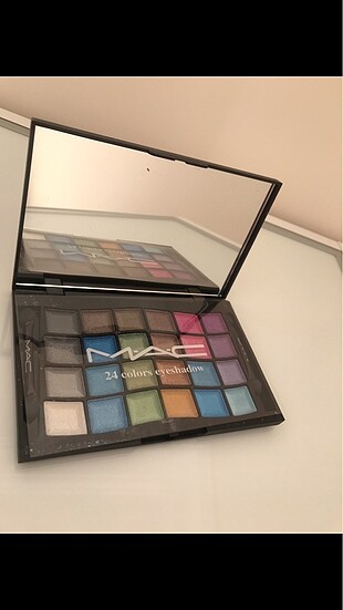 Mac 24 lü far paleti