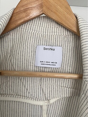 Bershka Ceket