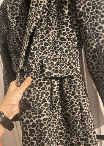 Leopar Desenli Gri Midi Kaban - Görsel 3