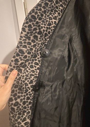Leopar Desenli Gri Midi Kaban - Görsel 5