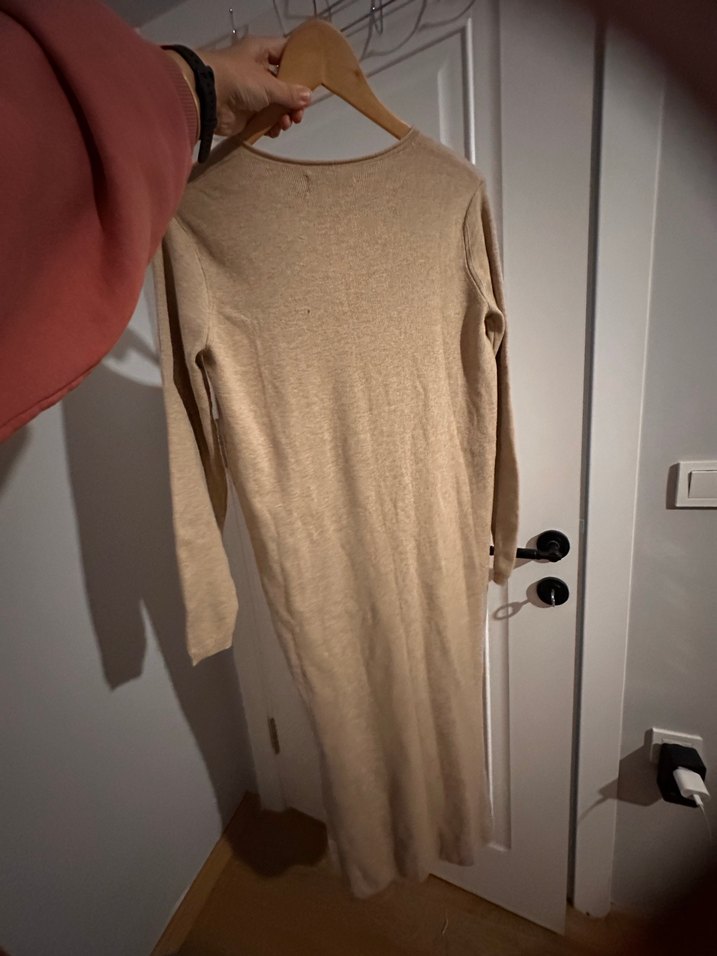 Bej V Yaka Uzun  Elbise - Görsel 3