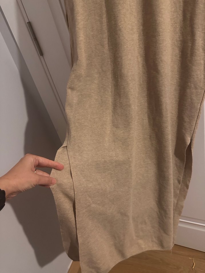 Bej V Yaka Uzun  Elbise - Görsel 4