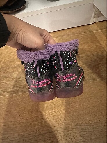 26 Beden Skechers ışıklı bot