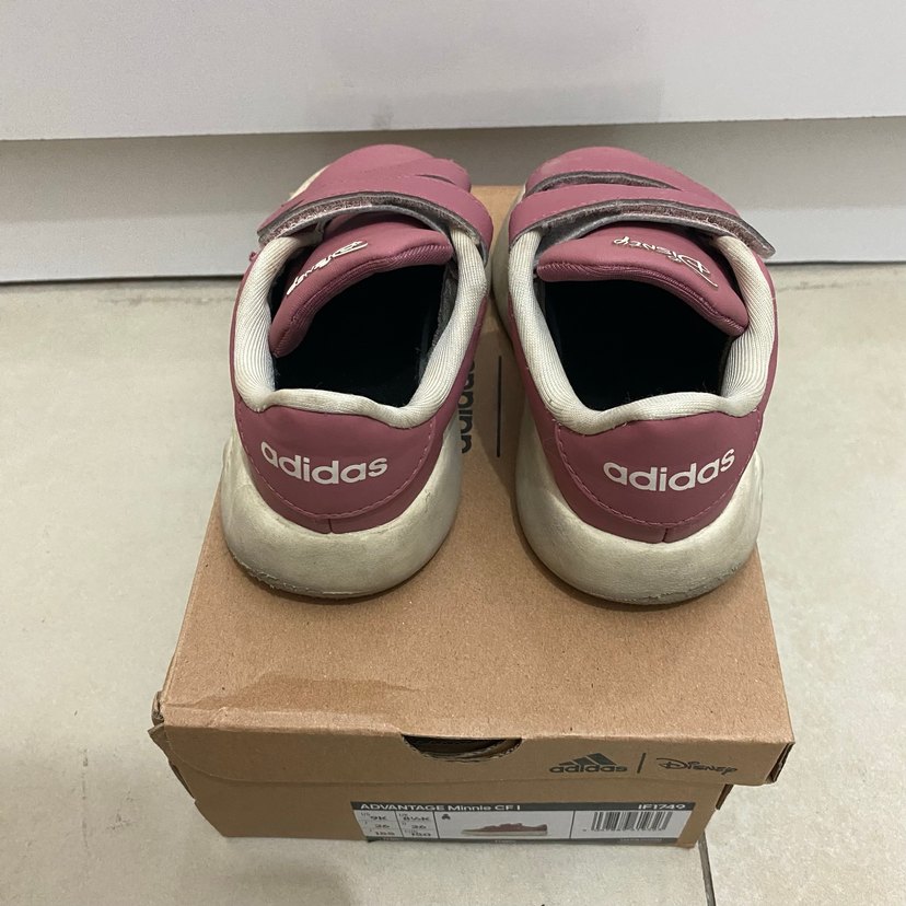 #Adidas Pembe Minnie Baskılı Kız Çocuk Spor Ayakkabı - Görsel 3