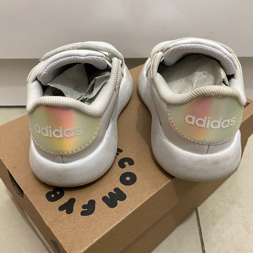 #Adidas Kız Çocuk Beyaz Spor Ayakkabı Velcro - Görsel 5