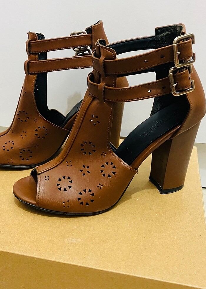 #kadın #topuklu #sandalet - Görsel 3