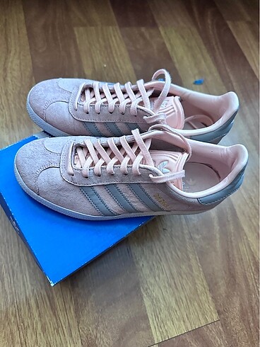 Adidas gazalle