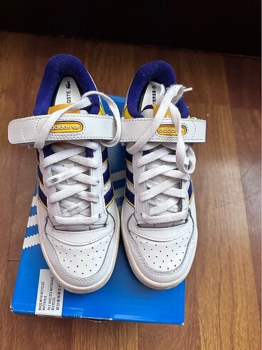 Adidas forum low