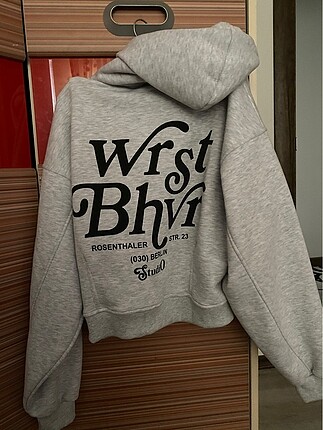 Gri Arkası Baskılı Sweatshirt