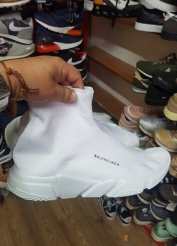 Balenciaga bez ayakkabı 