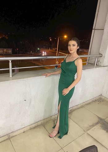 Yeşil Parlak V Yakalı Uzun Abiye Elbise - Görsel 2