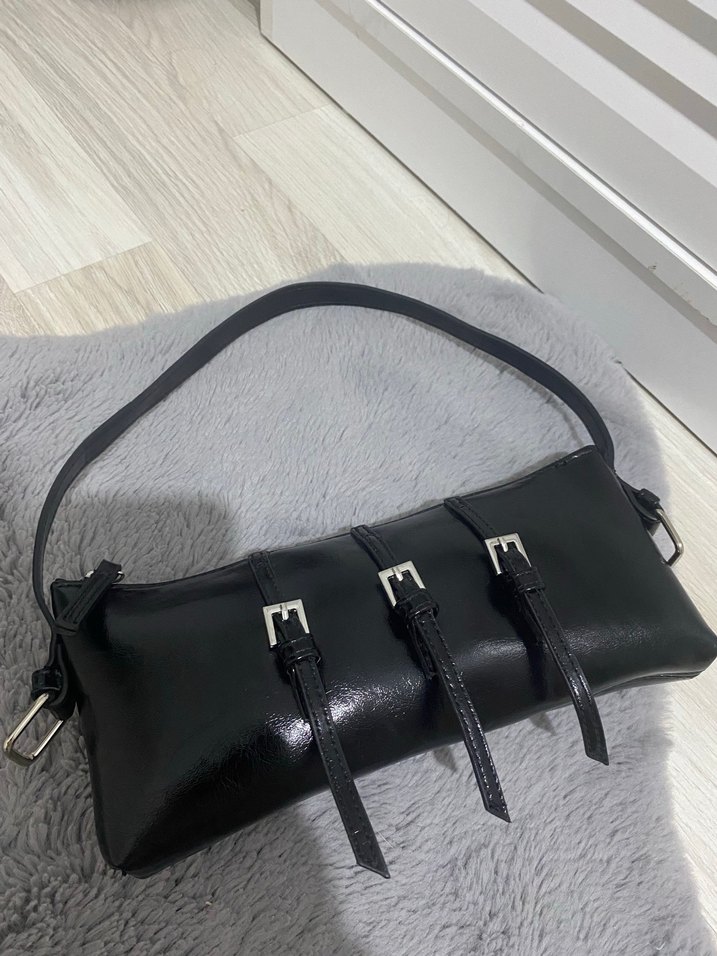 Bershka marka Gotik Kadın Çanta - Görsel 2