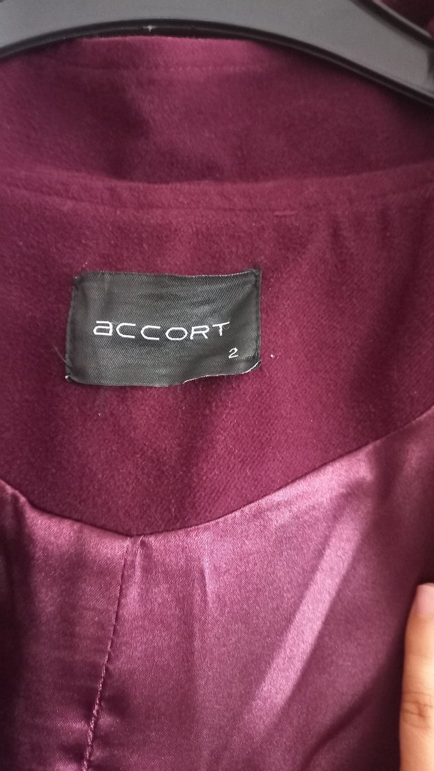 Mor Düğmeli Uzun Kadın Kaban - Görsel 3