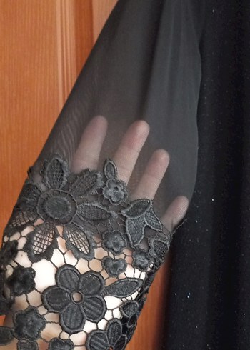 Drapeli Siyah Uzun Kollu Uzun Elbise - Görsel 2