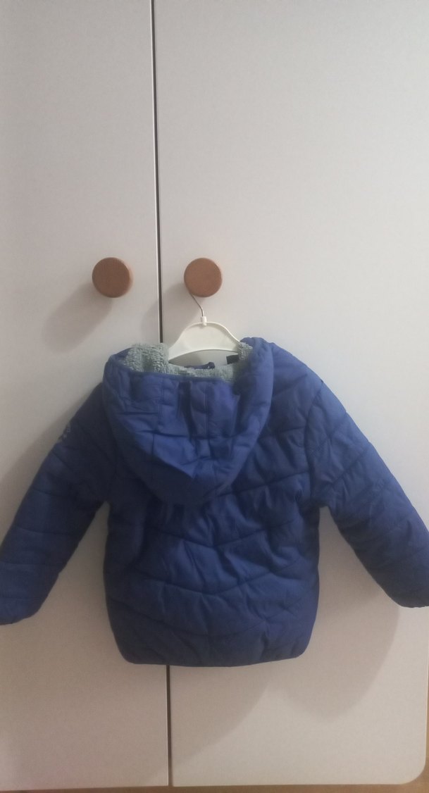 Mavi Erkek Çocuk Kapitone Mont - Görsel 3