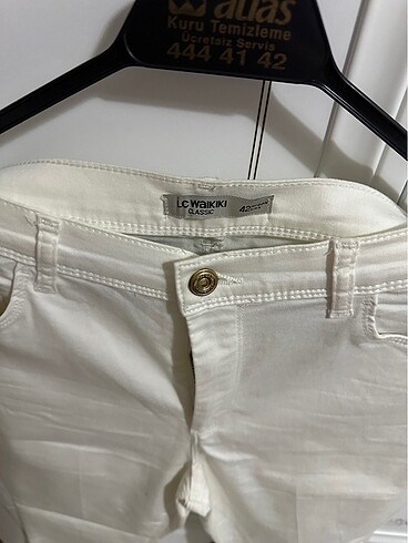 LC Waikiki beyaz kot pantolon boru paça