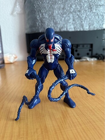  15 cm oyuncak venom figürü
