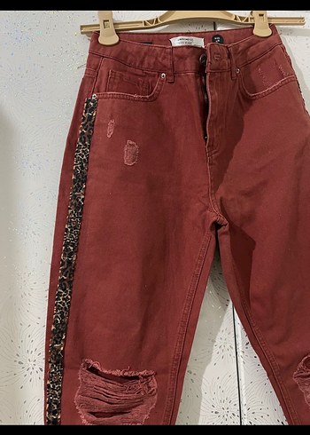 Bordo Nakışlı Kadın Salaş Kot Pantolon - Görsel 2