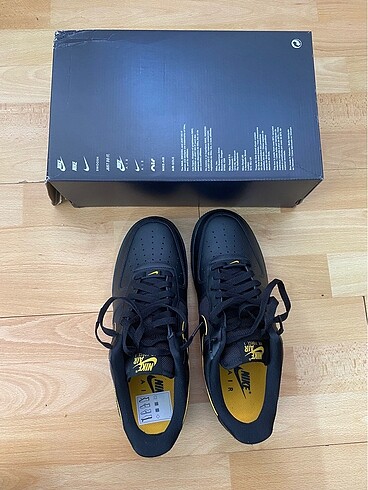 Nike NİKE AİR FORCE 1?07 LOW BLACK UNIVERSITY GOLD