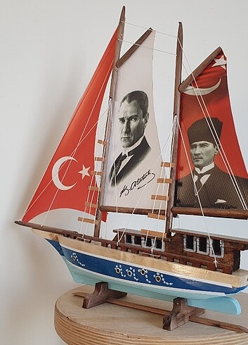 Beden HEDIYELIK EL YAPIMI TEKNE