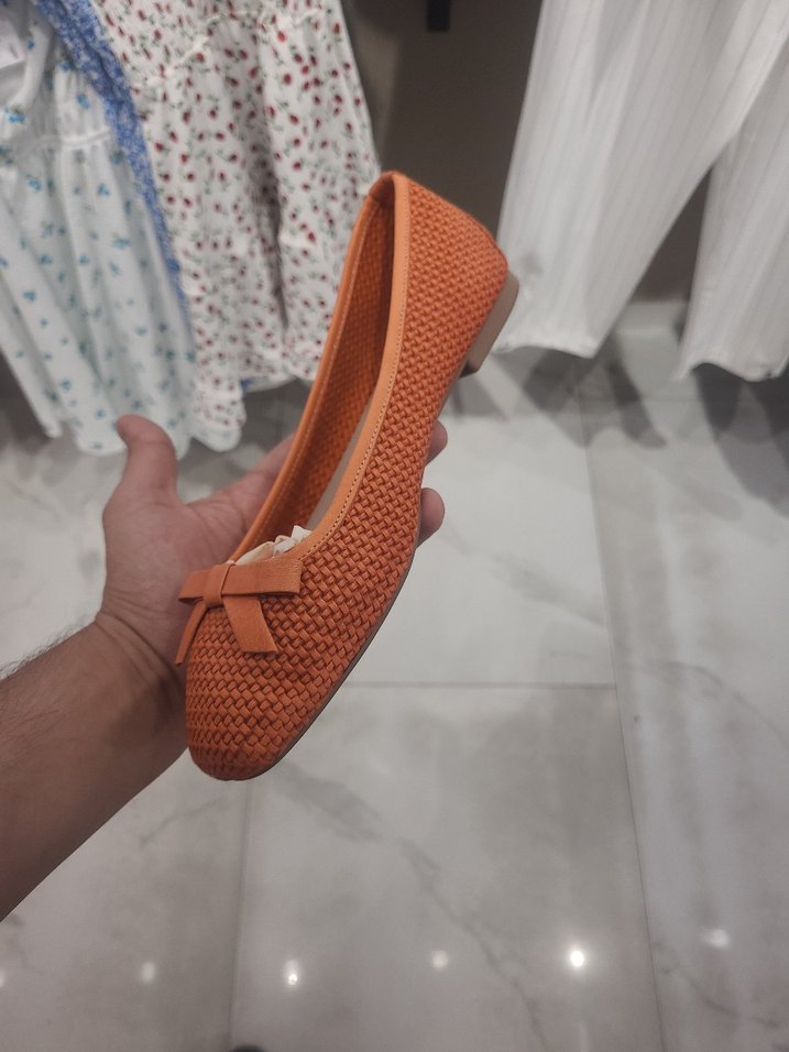 Turuncu Fiyonklu Blok Topuk Kadın Babet - Görsel 3