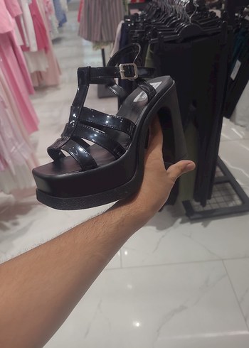 Diger Siyah Parlak Platform Topuklu Kadın Ayakkabı - Görsel 5