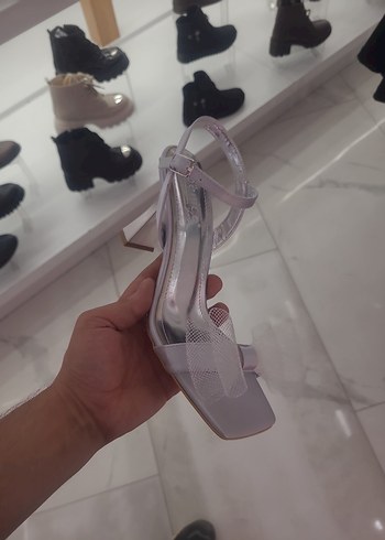 Diger Gri renk Topuklu Kadın Abiye Ayakkabı