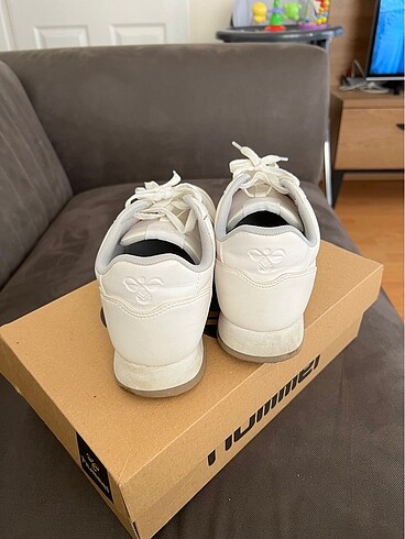42 Beden Beyaz Hummel