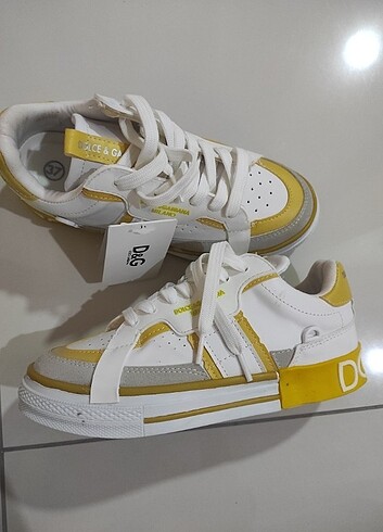 37 Beden beyaz Renk Dolce gabbana