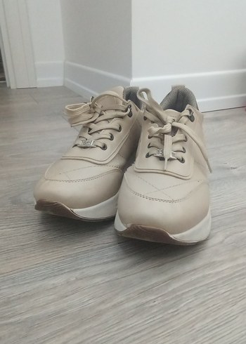 Bej Bağcıklı  Spor Ayakkabı - Görsel 2