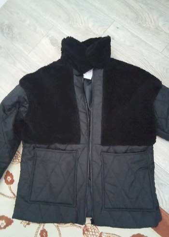 Siyah Peluş Detaylı Kadın Kışlık Mont - Görsel 2