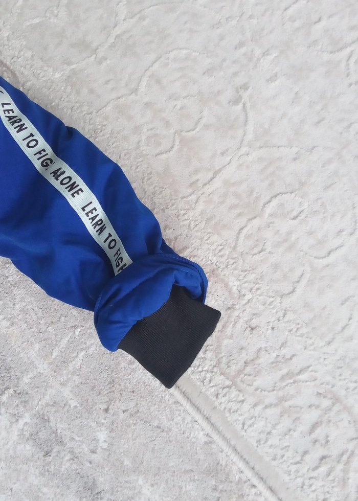 Erkek Çocuk Mavi Kapüşonlu Mont - Görsel 4