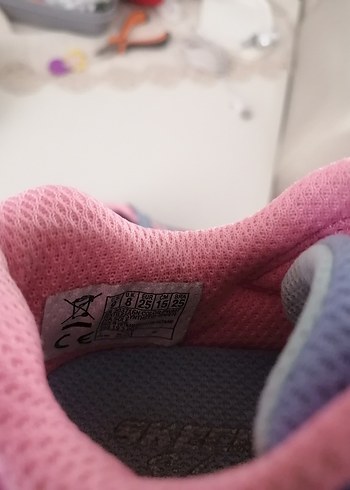 Kız Çocuk Renkli Bağcıksız Spor Ayakkabı - Görsel 4