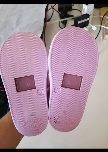 Igor Kız Çocuk Mor Pastel Tokalı Sandalet