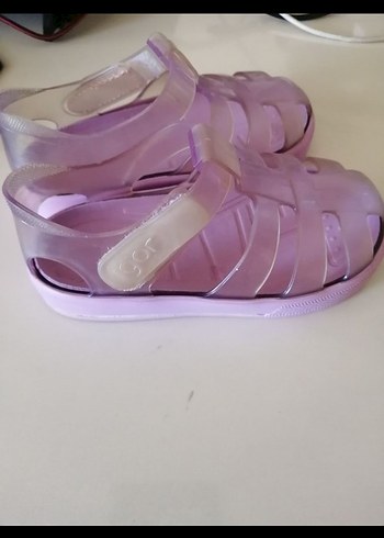 23 Beden Kız Çocuk Mor Pastel Tokalı Sandalet