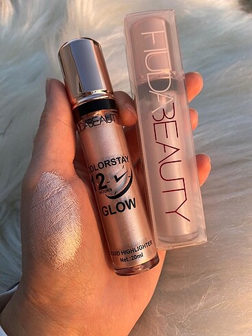 Huda Beauty Aydınlatıcı