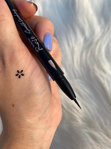 Flormar Çiçek baskılı eyeliner