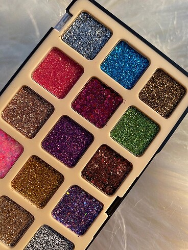  Beden Glitter paleti