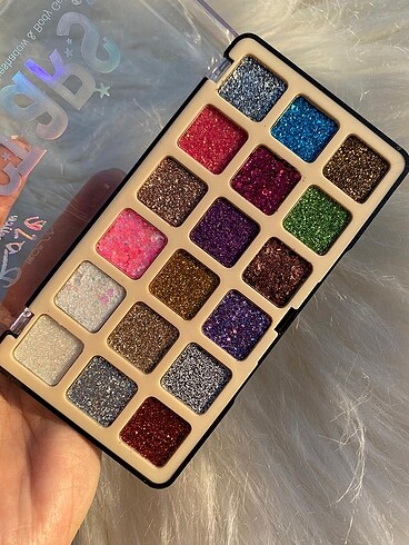 Glitter paleti